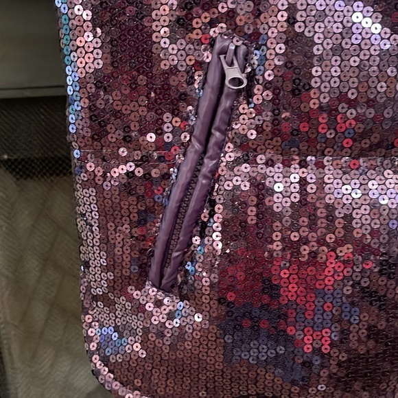 NWT JW purple sequin puffer vest with front zippered pockets. Size medium - Picture 6 of 15